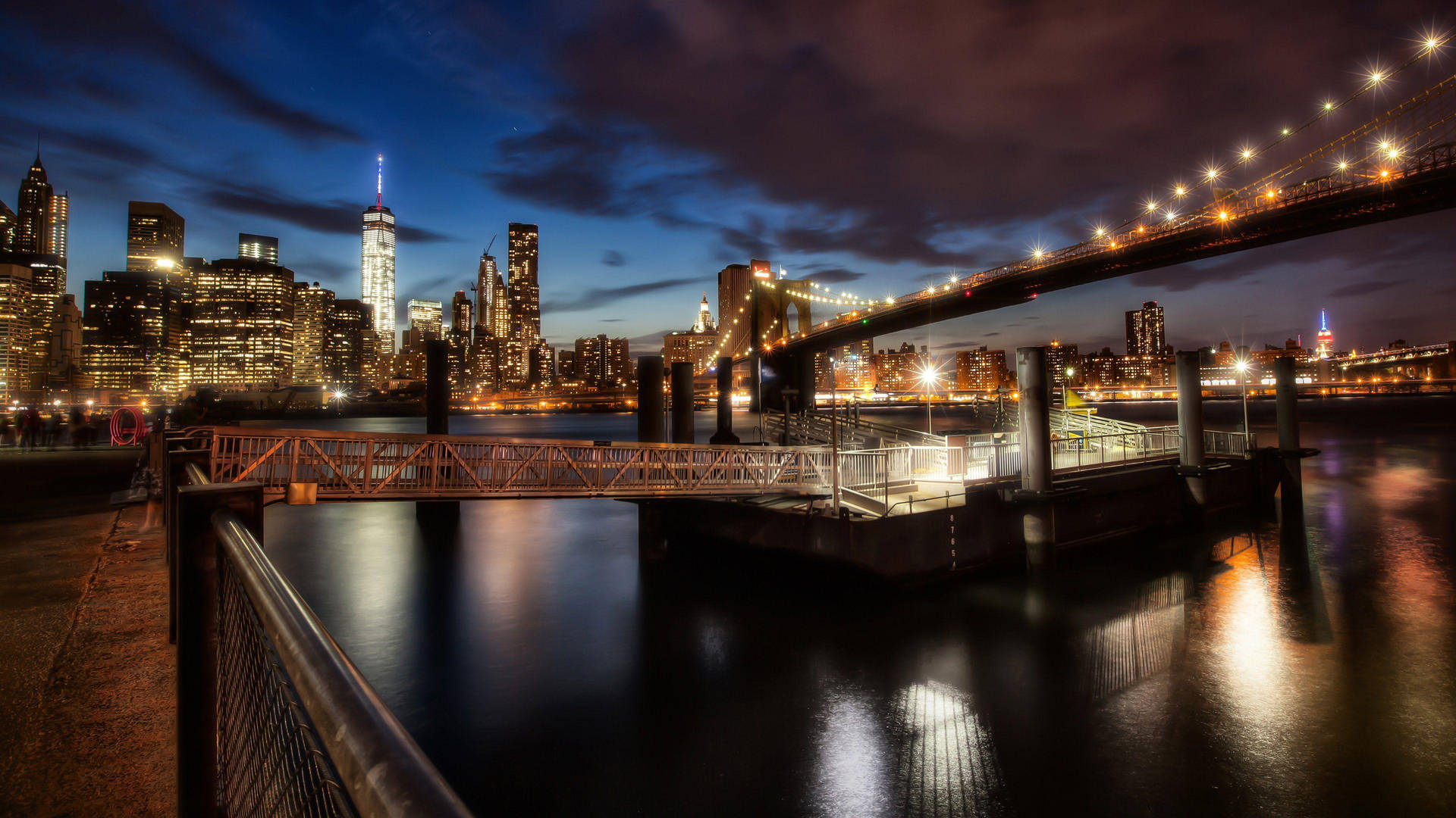 Manhattan Bridge In New York Night Wallpaper