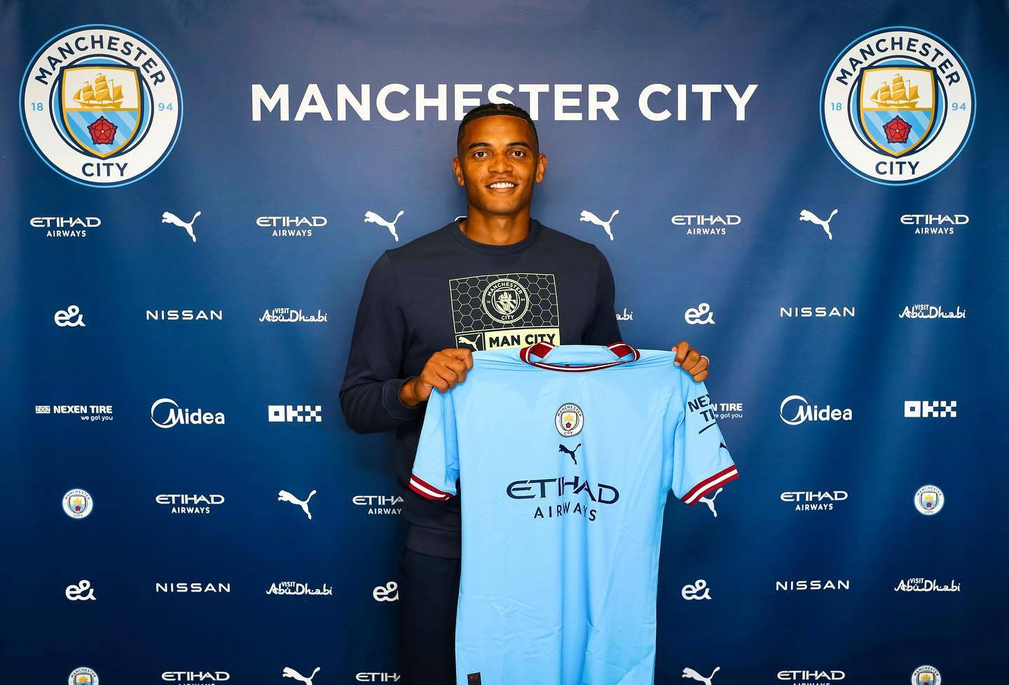 Manuel Akanji Signing With Manchester City Wallpaper