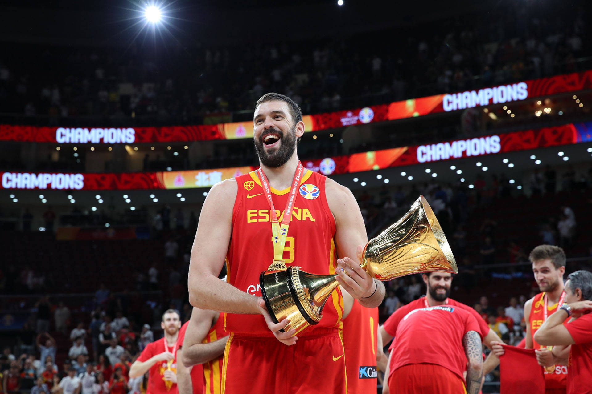 Marc Gasol FIBA 2019 Trophy Wallpaper