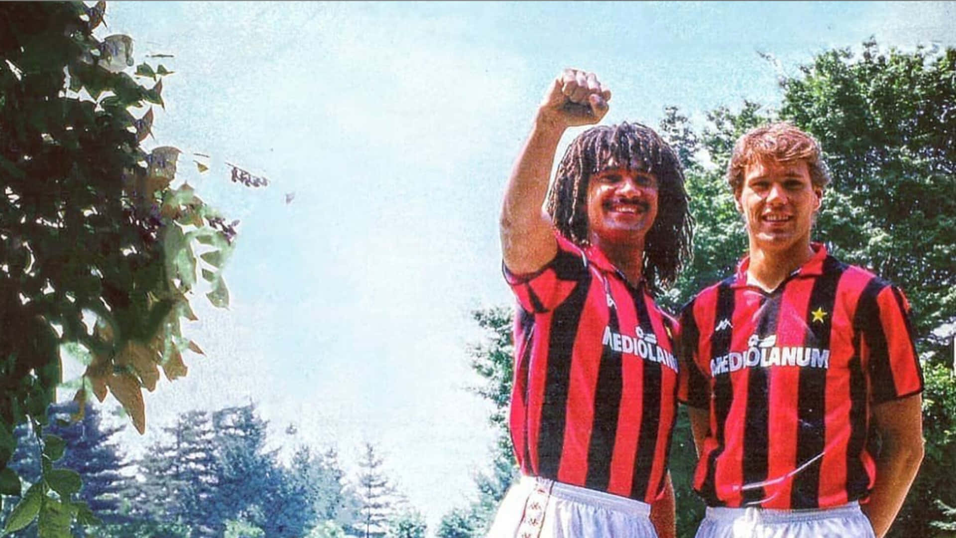 Legendary Football Icons Marco Van Basten and Ruud Gullit Wallpaper