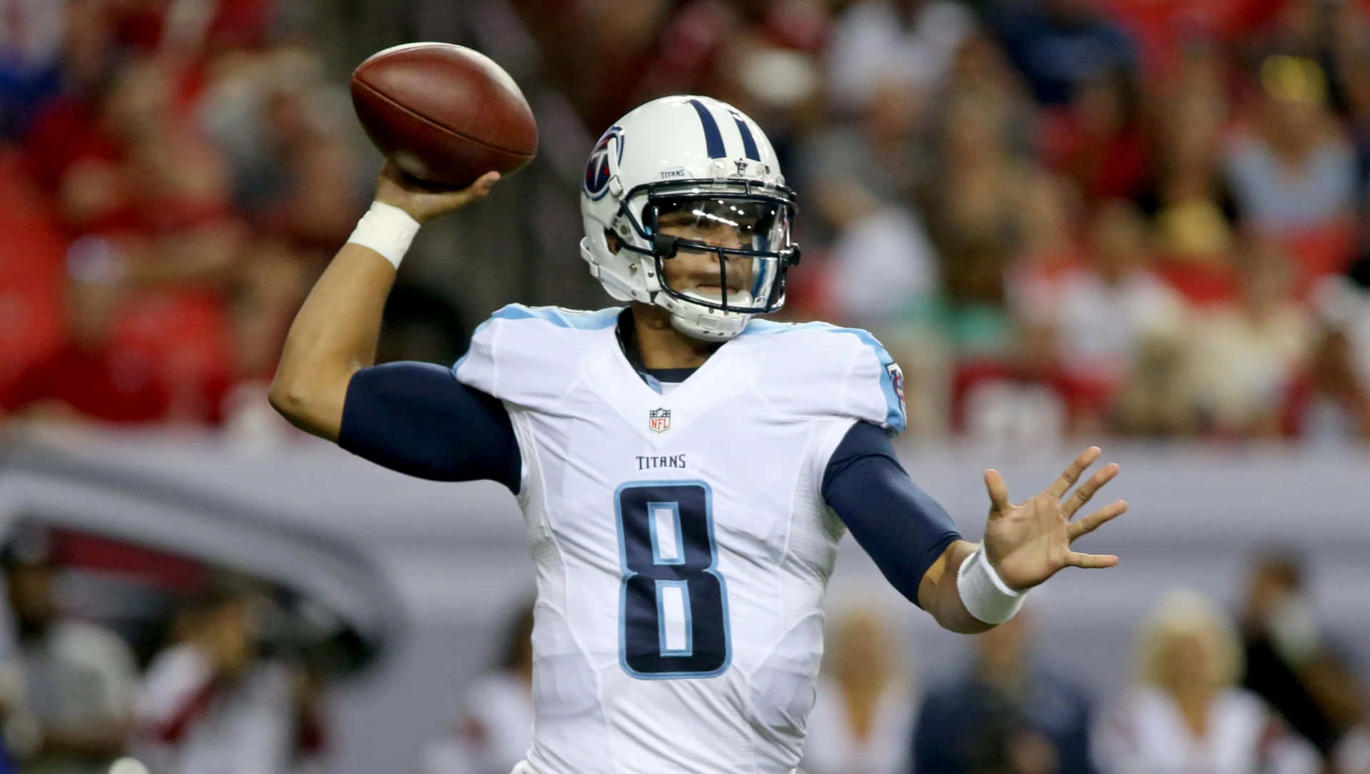 Marcus Mariota Tennessee Titans Quarterback Action Shot Wallpaper