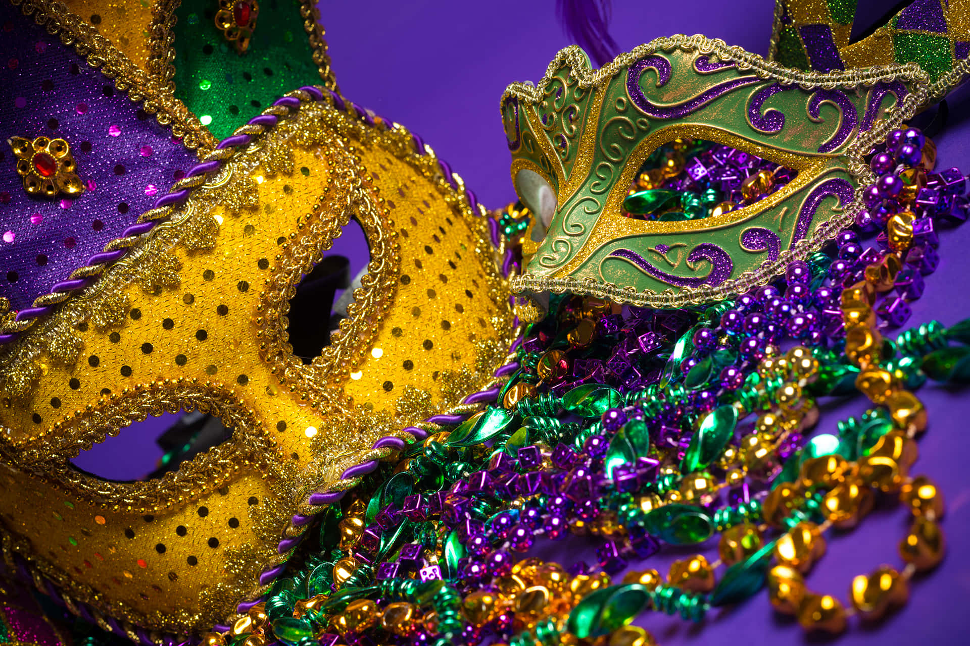 Celebrate Mardi Gras with a Colorful Parade!