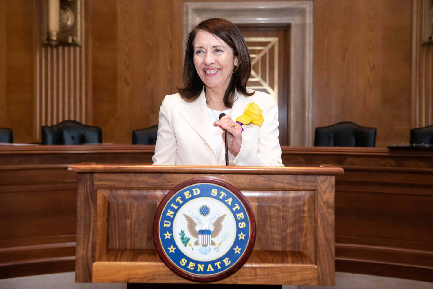 Maria Cantwell Elated Wallpaper
