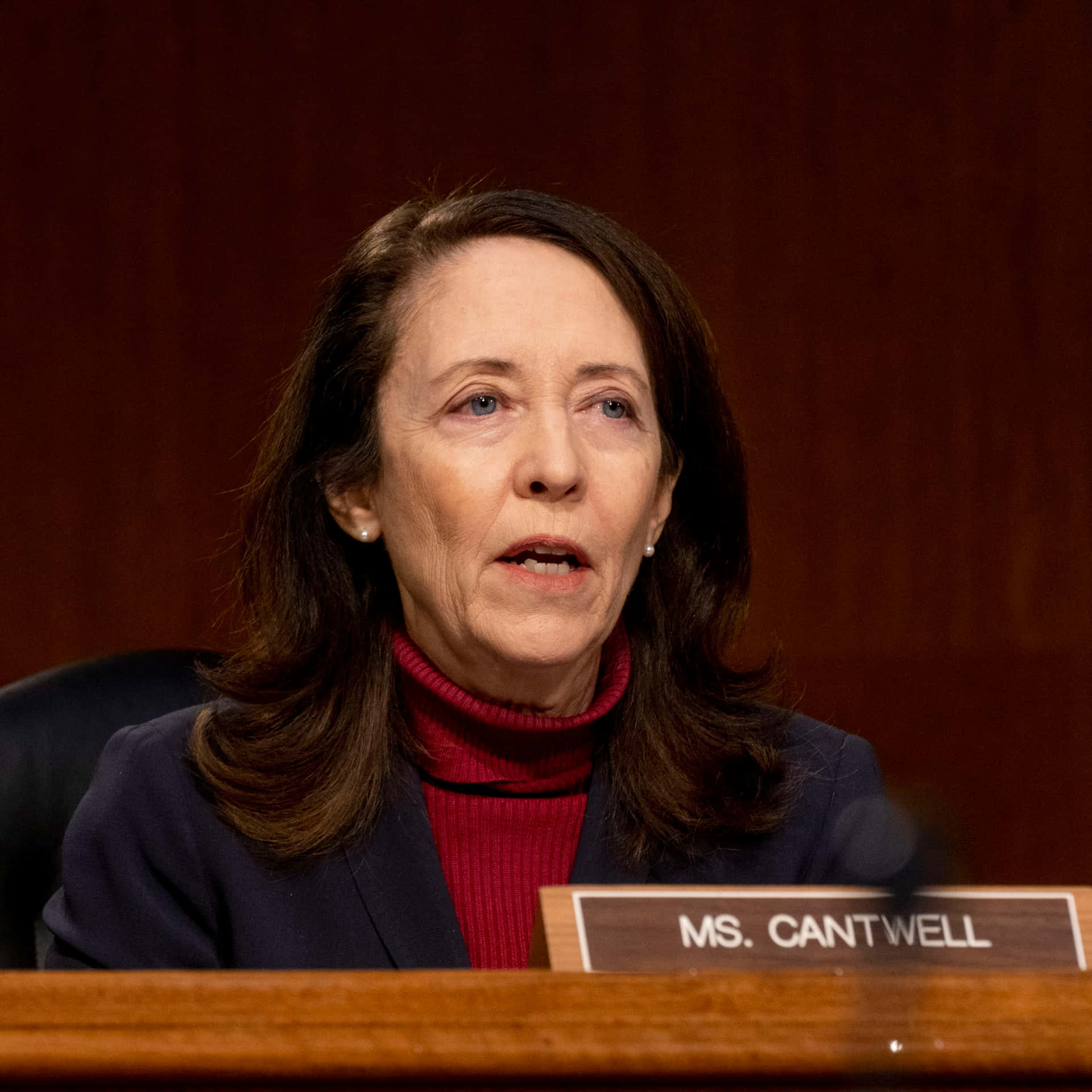 Maria Cantwell On Dark Backdrop Wallpaper
