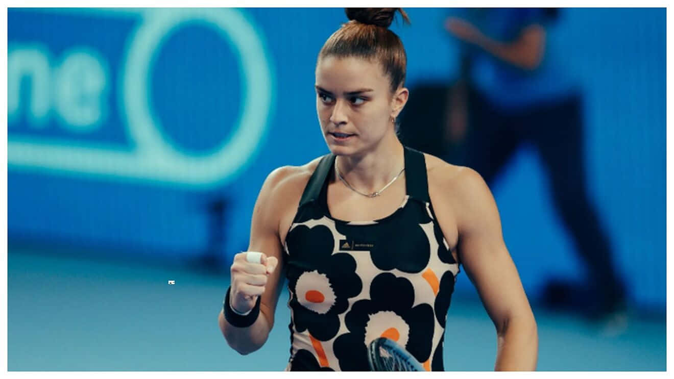 Maria Sakkari - Concentration in the Court Wallpaper