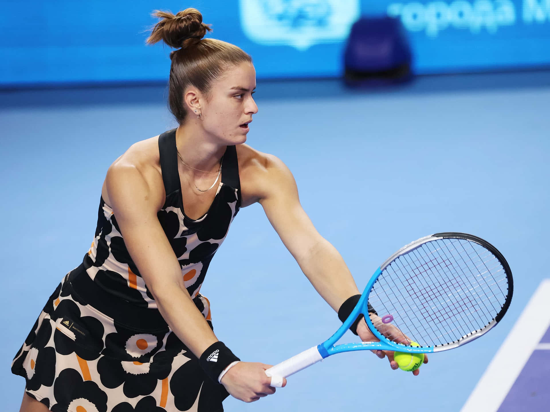 Maria Sakkari Serving Tennis Ball Wallpaper