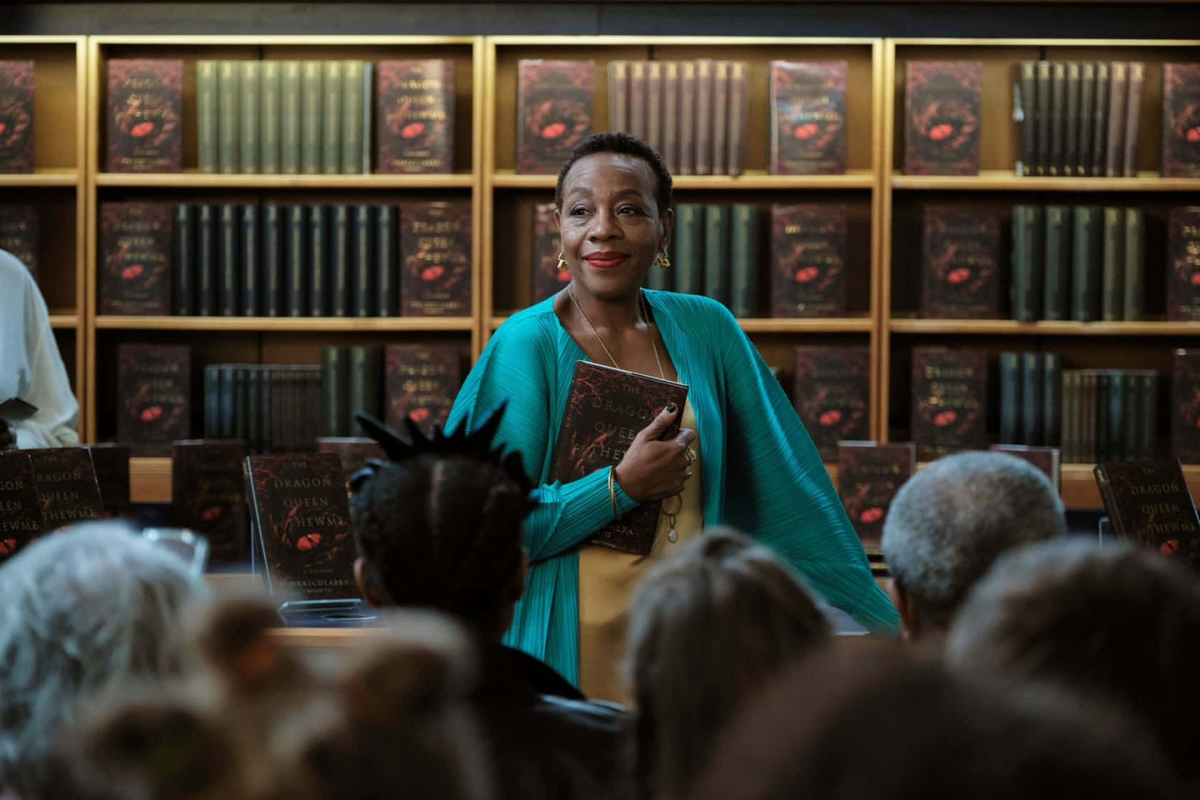 Marianne Jean-baptiste: A Profile In Elegance Wallpaper