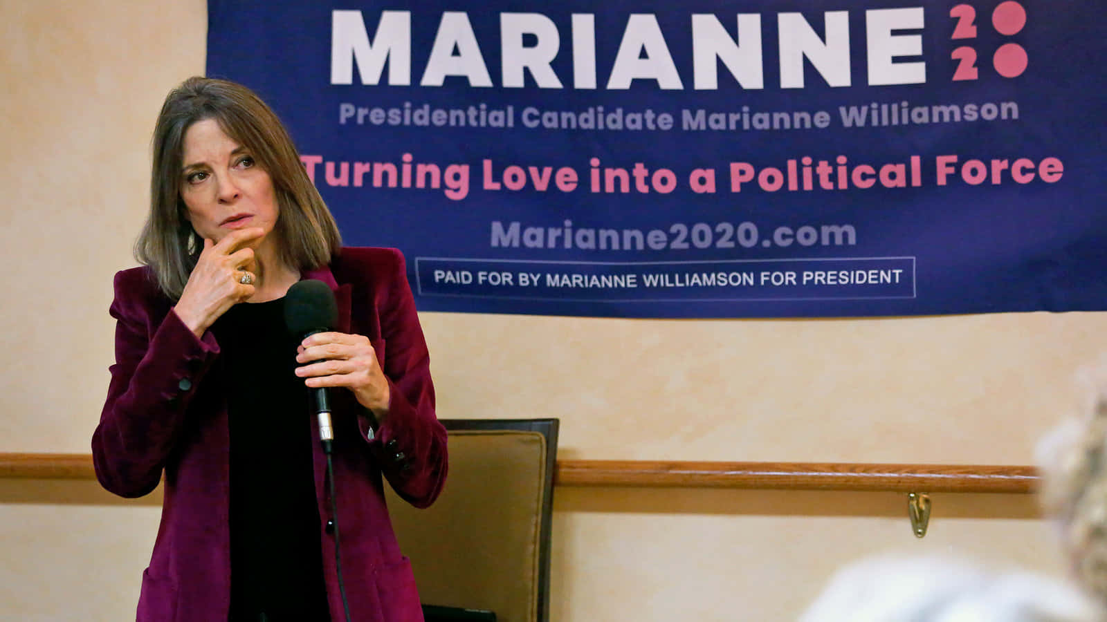Marianne Williamson, The Renowned Author And Speaker Wallpaper