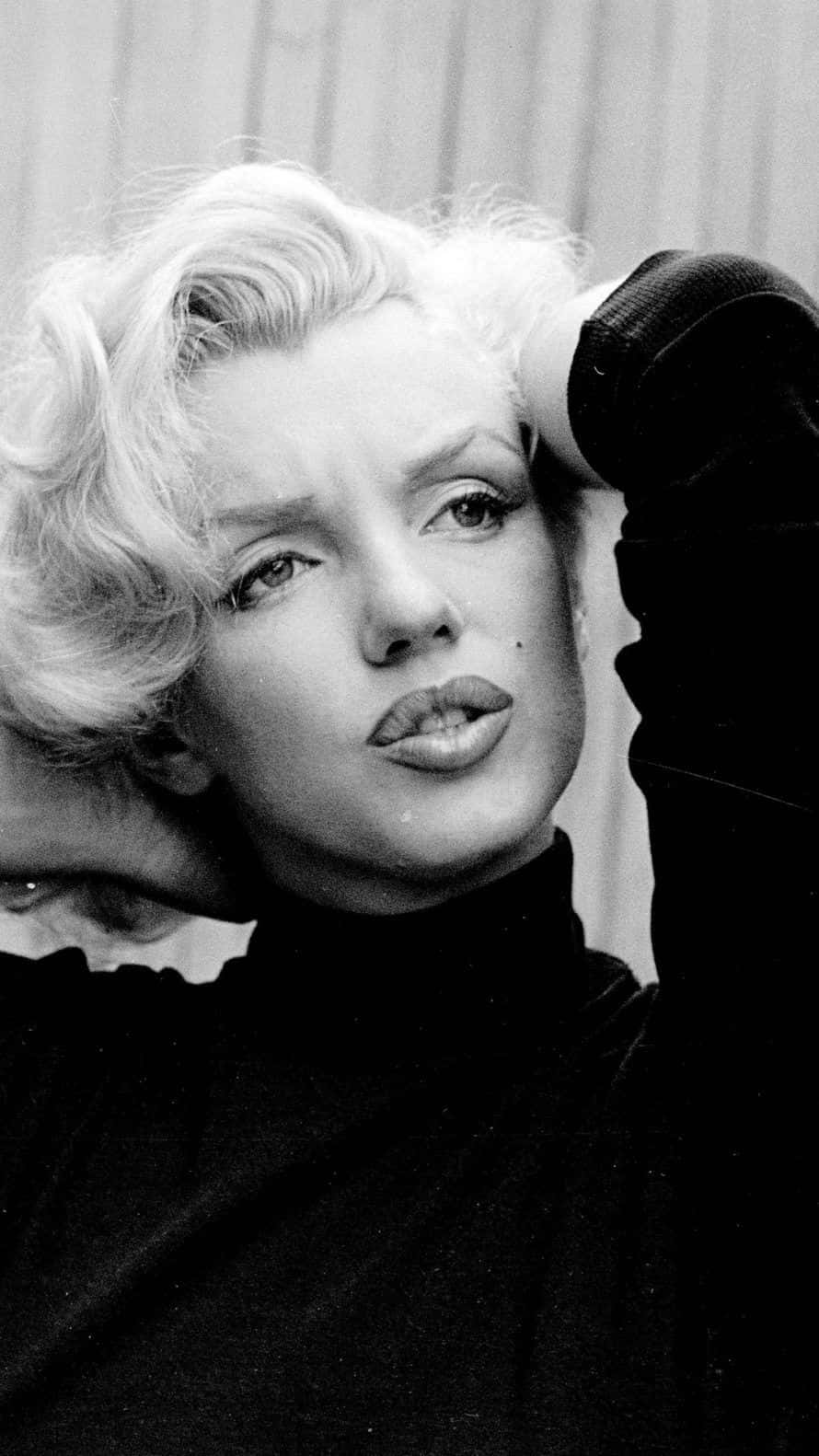 "Marilyn Monroe-inspired iPhone wallpaper" Wallpaper