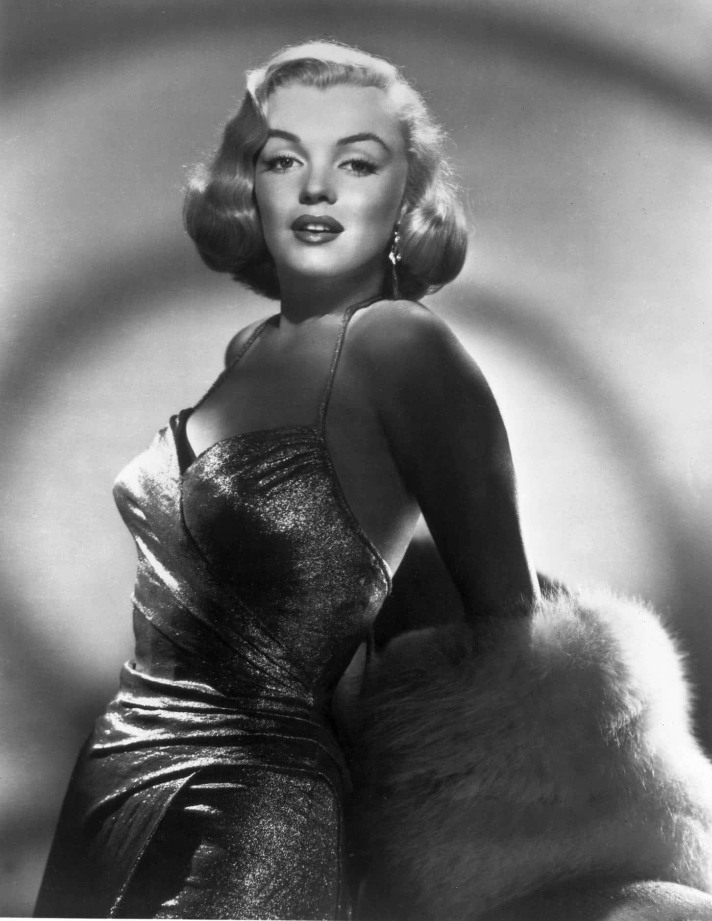 Iconicastella, Marilyn Monroe, Che Mostra Il Suo Fascino Irresistibile.