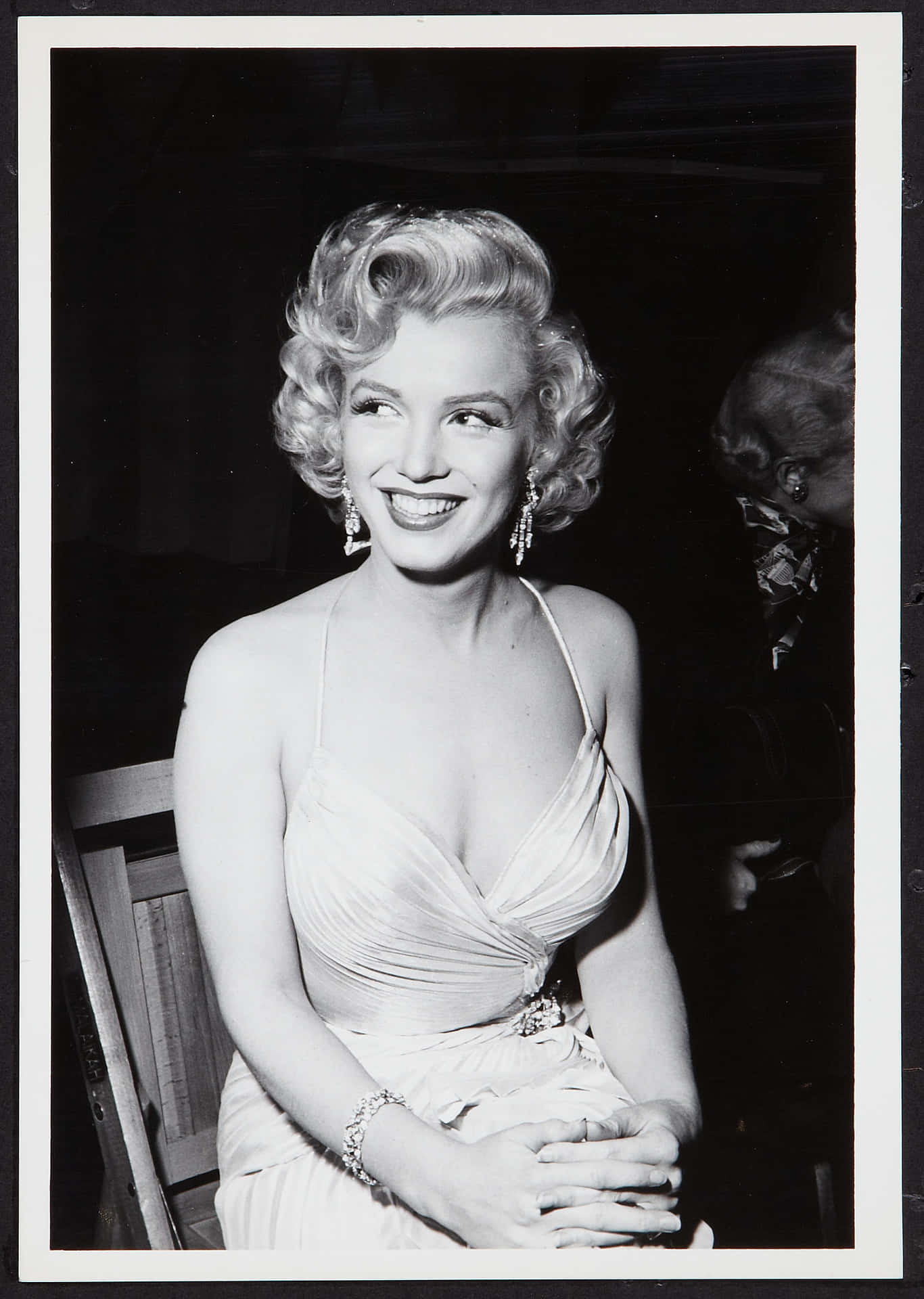 Download Marilyn Monroe Iconic Actress And Sex Symbol