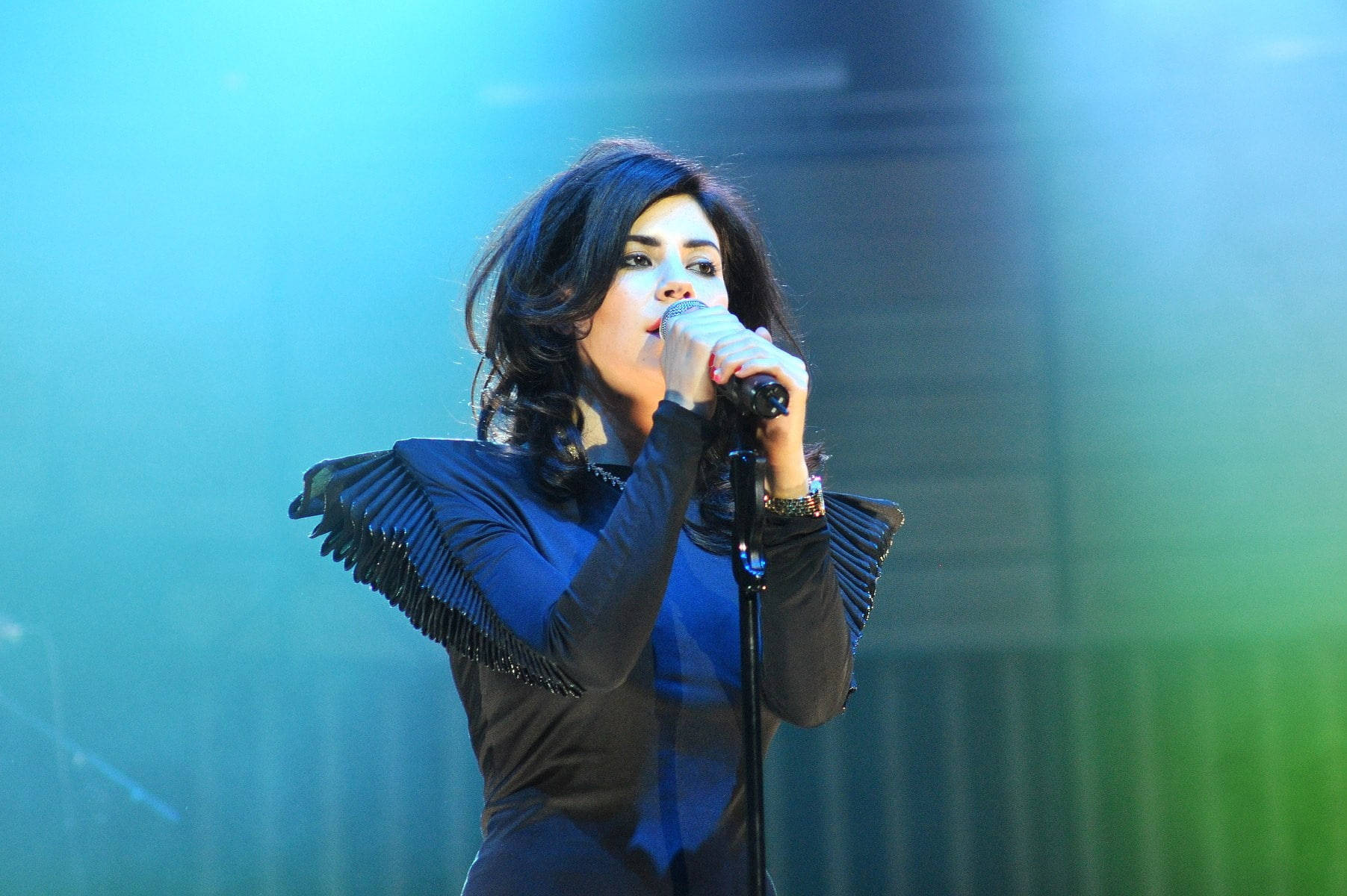 Marina And The Diamonds Concert Background