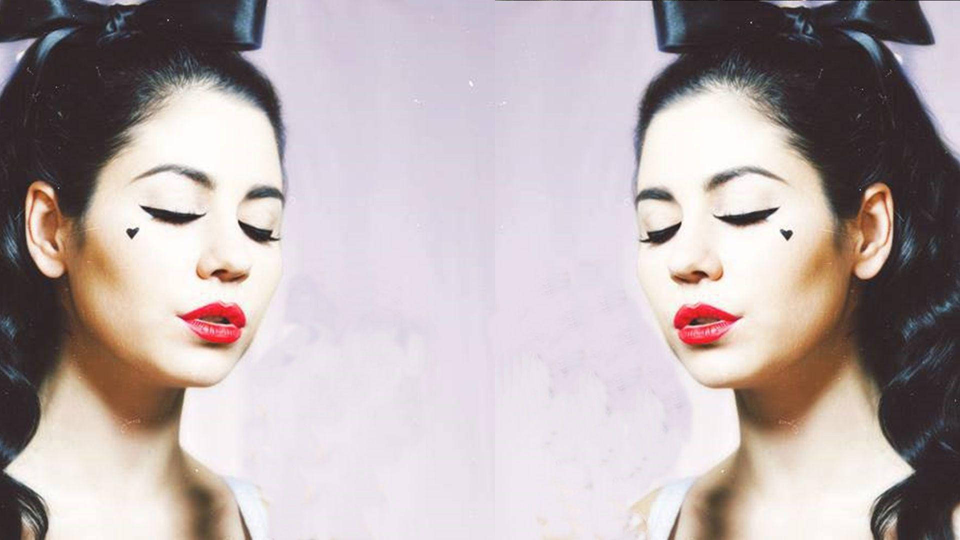 Marina And The Diamonds Mirrored Background