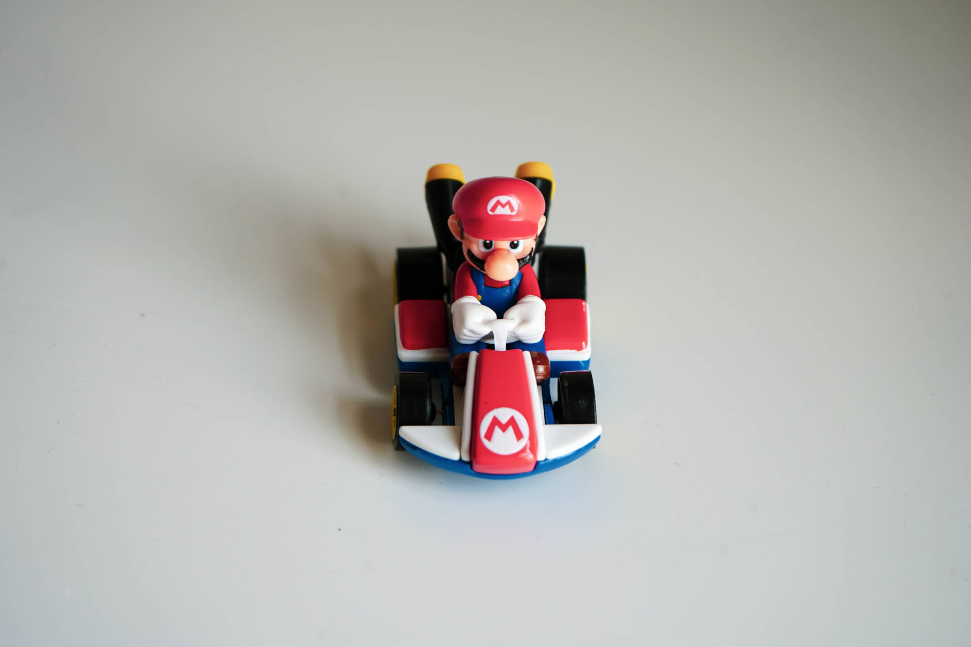 Mario Kart Black And Red Car