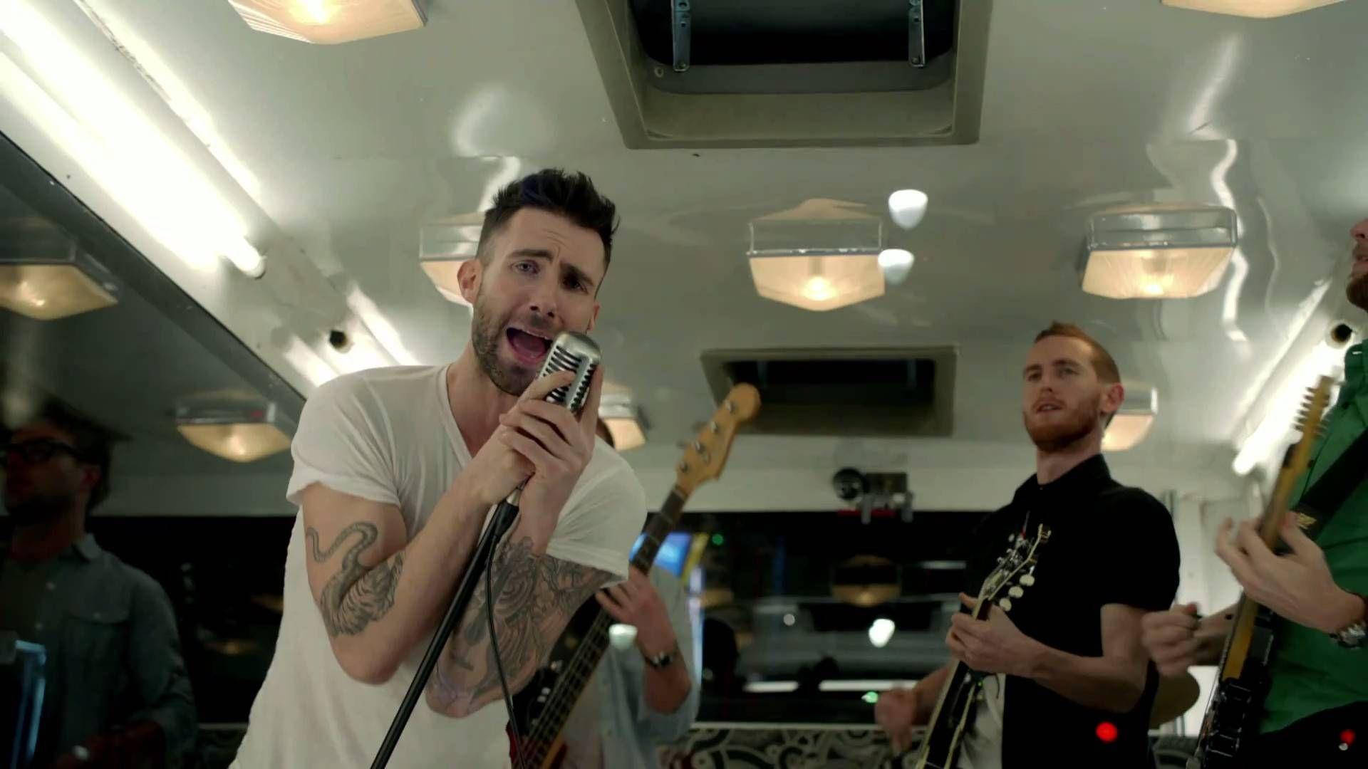 Maroon 5 Adam Levine White Shirt Background