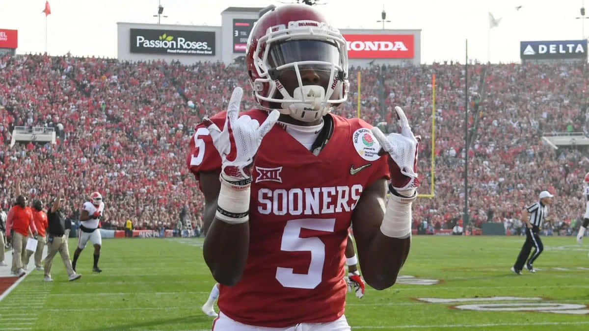 Marquise Brown Oklahoma Sooners Football Game Wallpaper