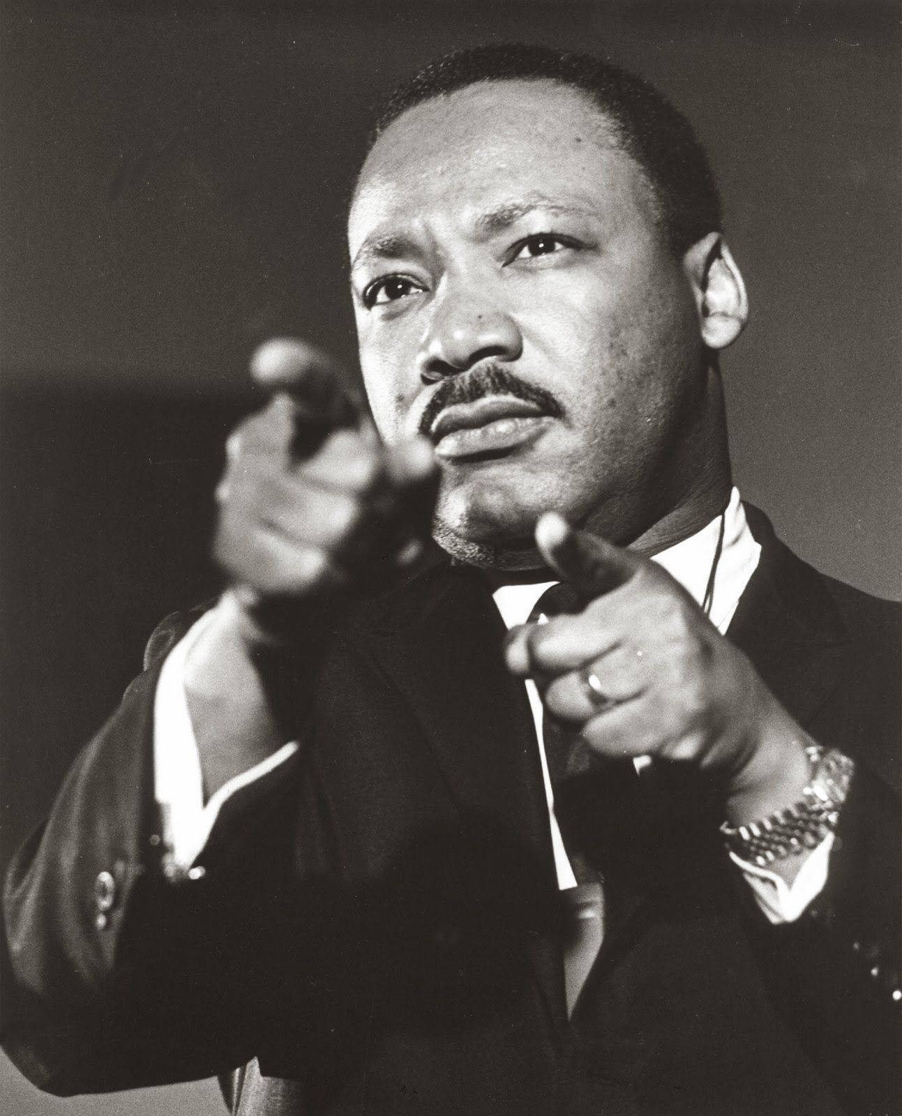 Martin Luther King Jr Pointing Fingers Wallpaper