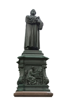 Martin Luther Statue Dark Background PNG