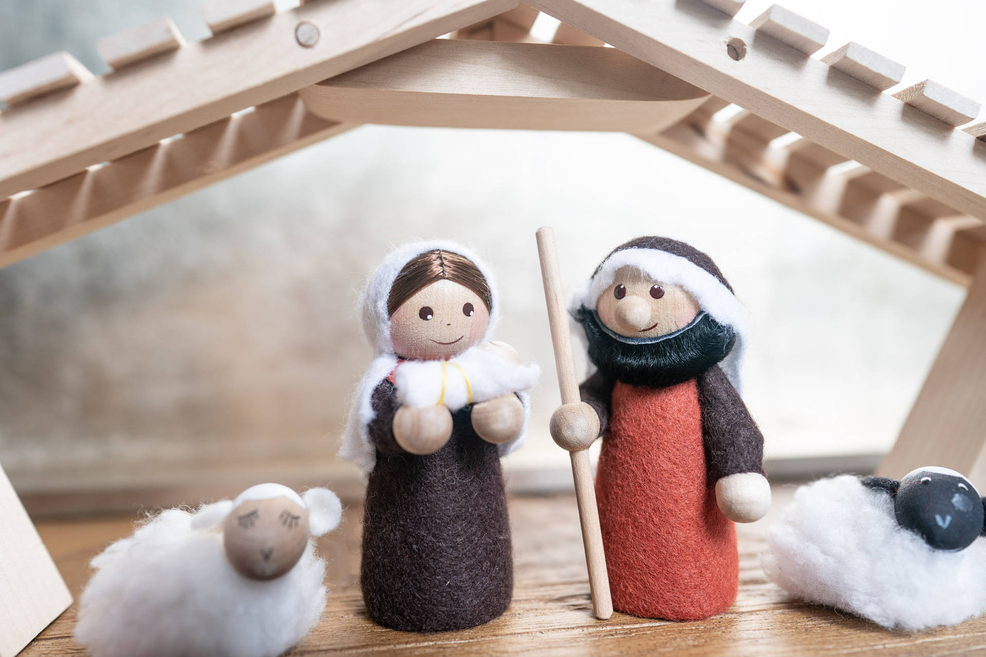 Mary And Joseph Figurines Nativity Scene