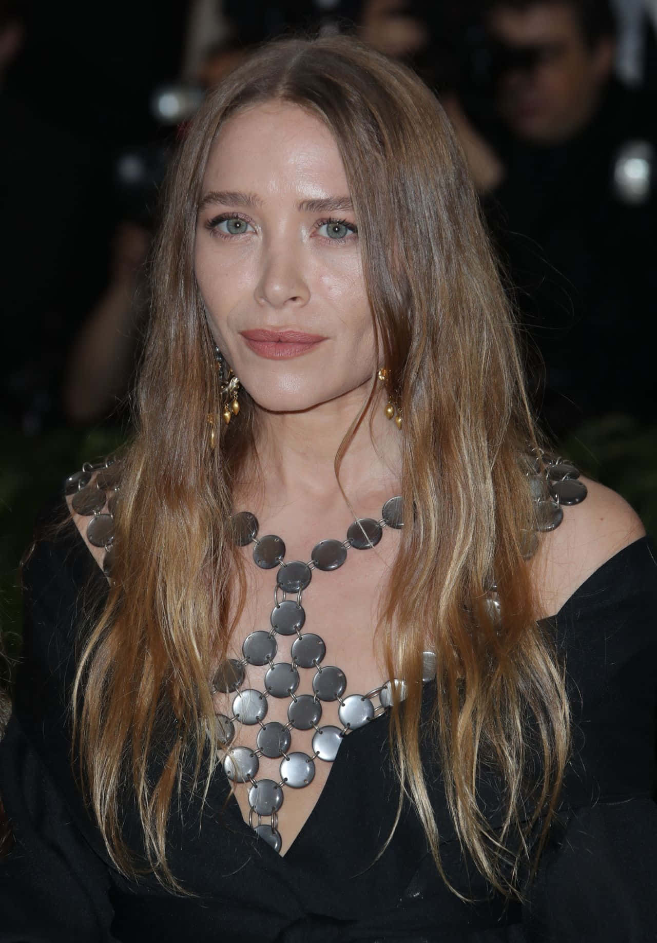 Mary-Kate Olsen at a Red Carpet Event Wallpaper