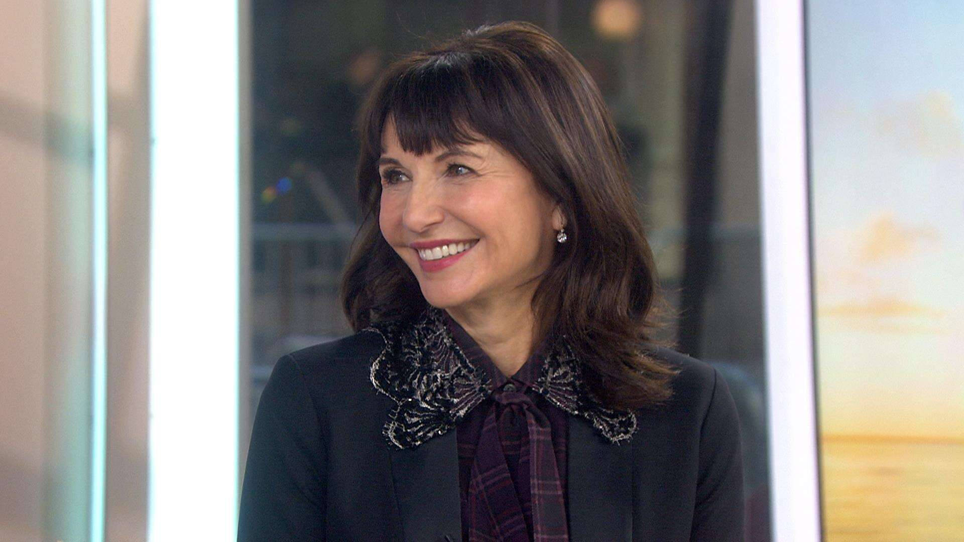 Mary Steenburgen The Book Of Love Wallpaper