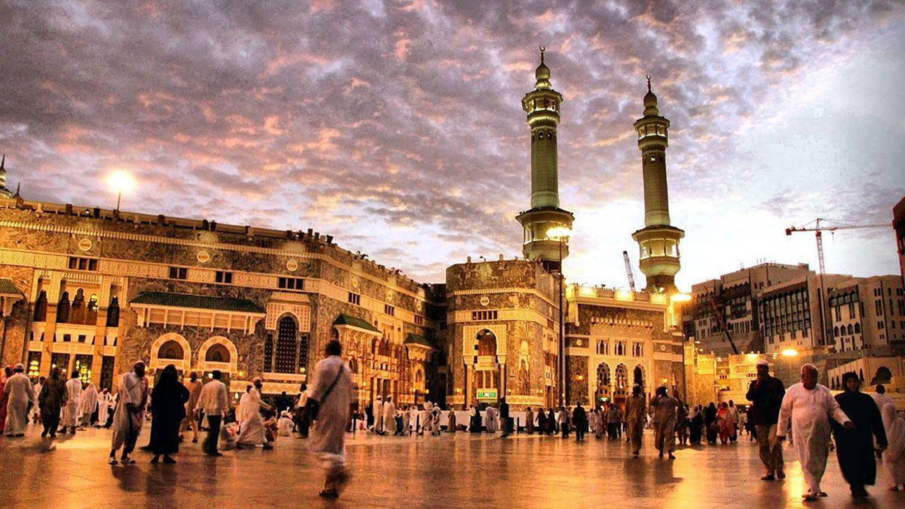 Templode La Meca Masjid Al-haram Con Luces Doradas Hd Fondo de pantalla
