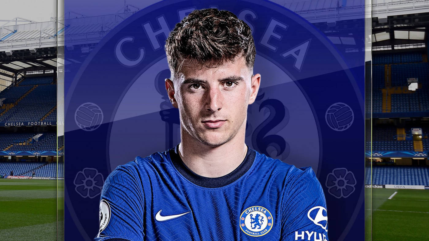 Mason Mount With His Arms Crossed Background