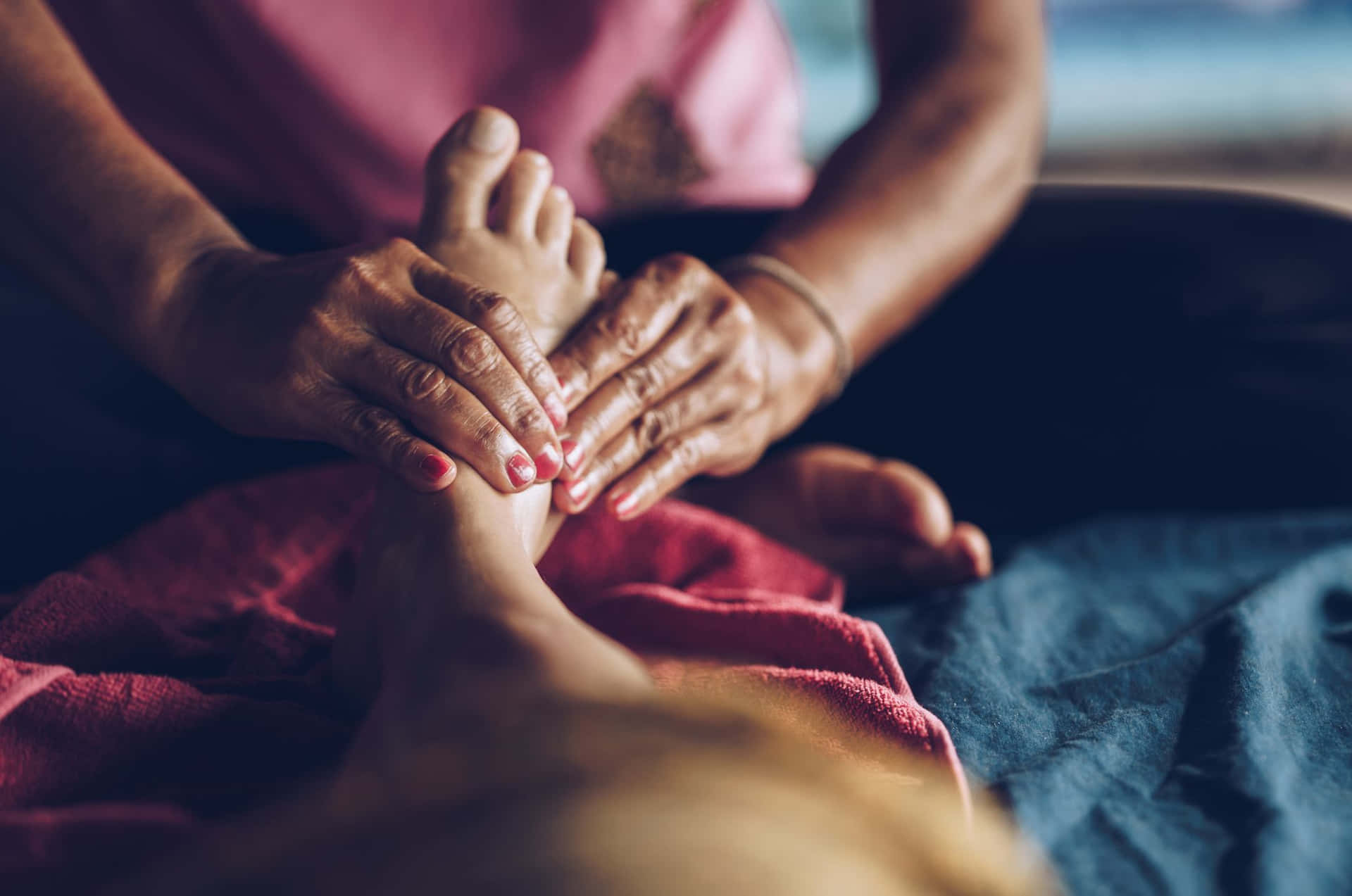 A Woman Getting A Foot Massage Wallpaper