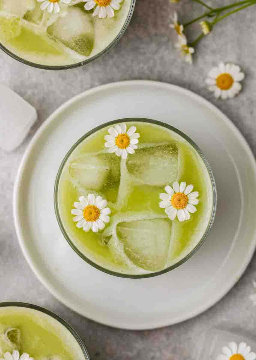 Matcha Iced Teawith Daisies Wallpaper