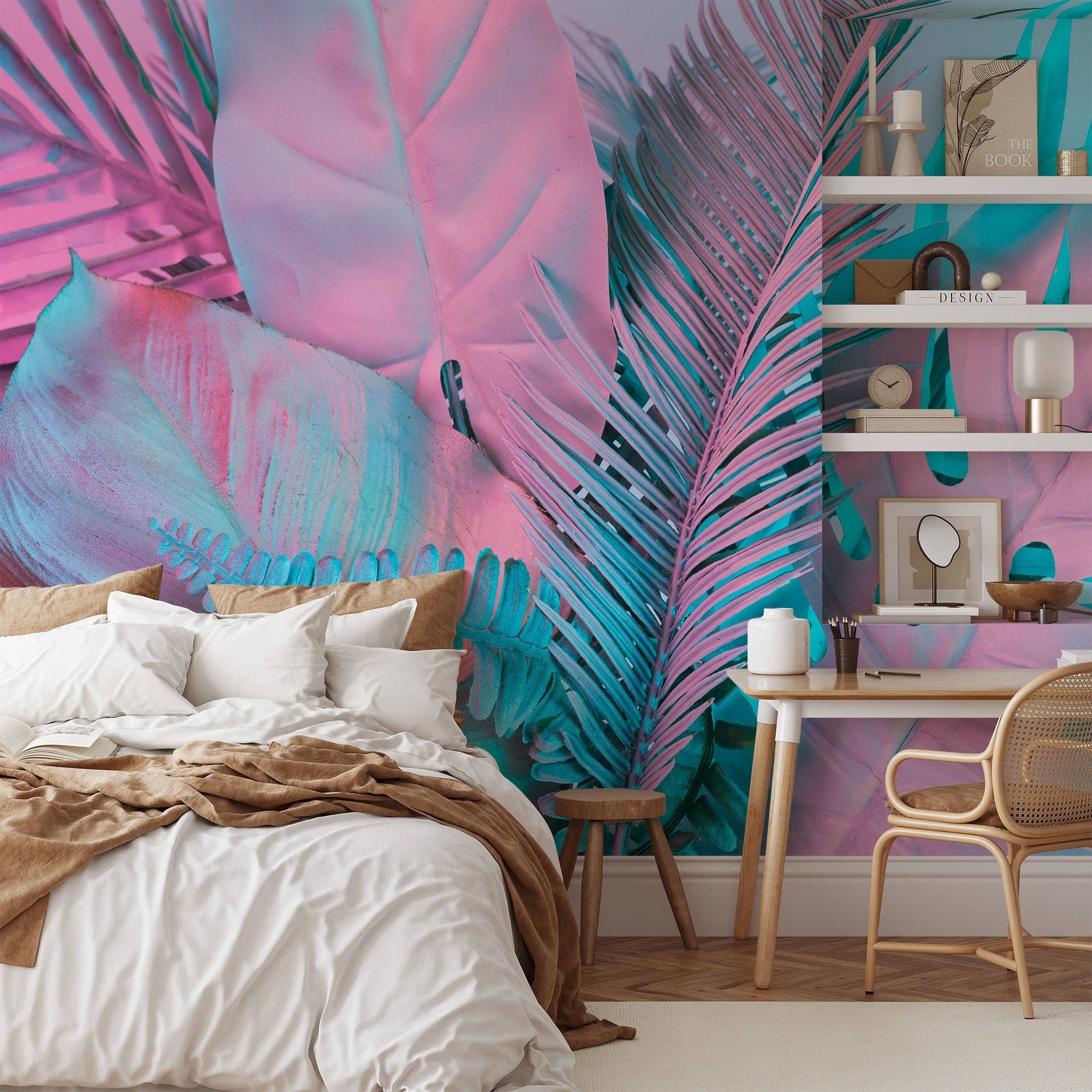 Et soveværelse med en pink og blå væg Wallpaper