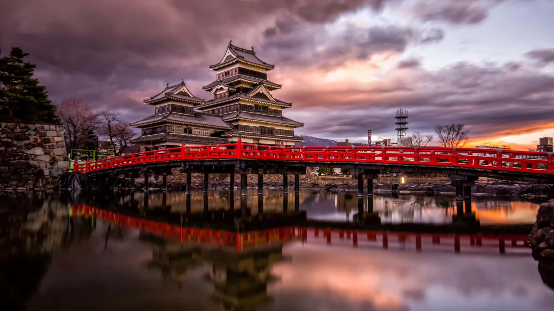 Matsumoto Castle On Cloudy Day During Sunset Wallpaper