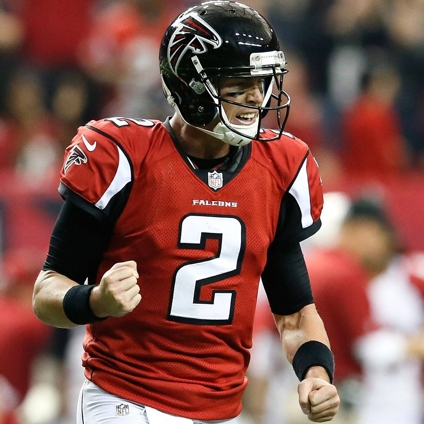 Matt Ryan With Clenched Fists Wallpaper
