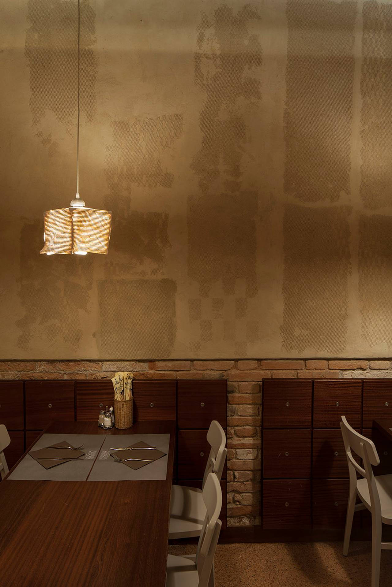 Matteo Brioni Restaurant In Venice Wallpaper