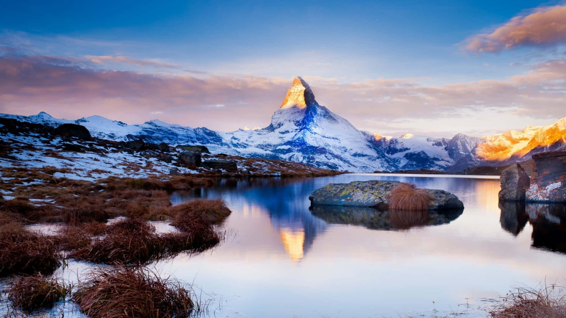 Matterhornreflexion Auf Dem Stellisee Wallpaper