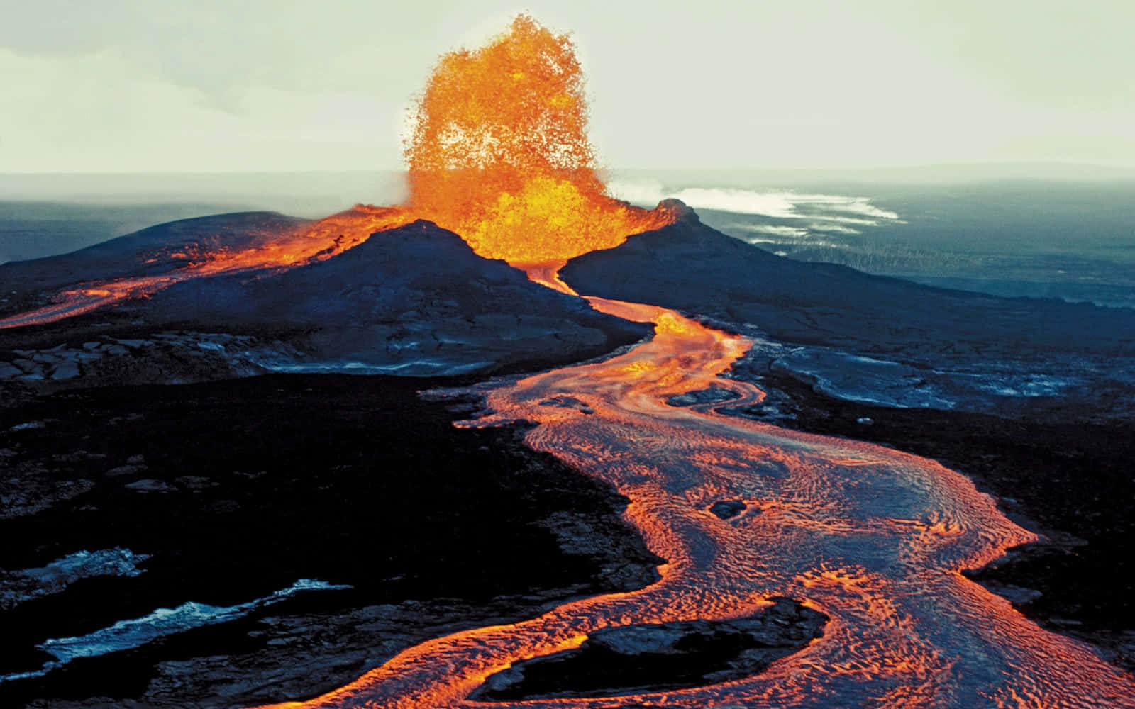 Maunaloa Parque Nacional De Los Volcanes De Hawái. Fondo de pantalla