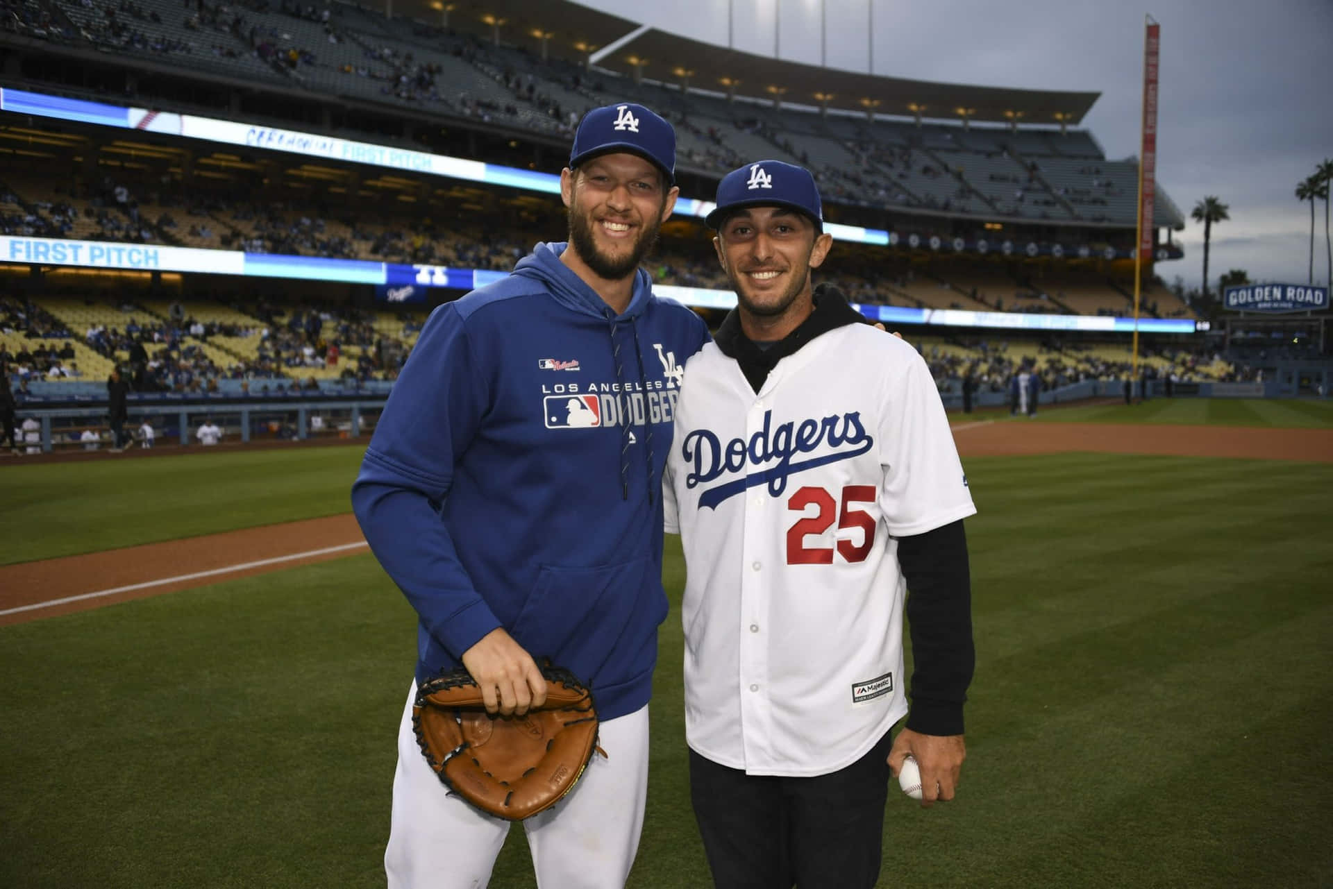 Max Homa With Dodgers Clayton Kershaw Wallpaper