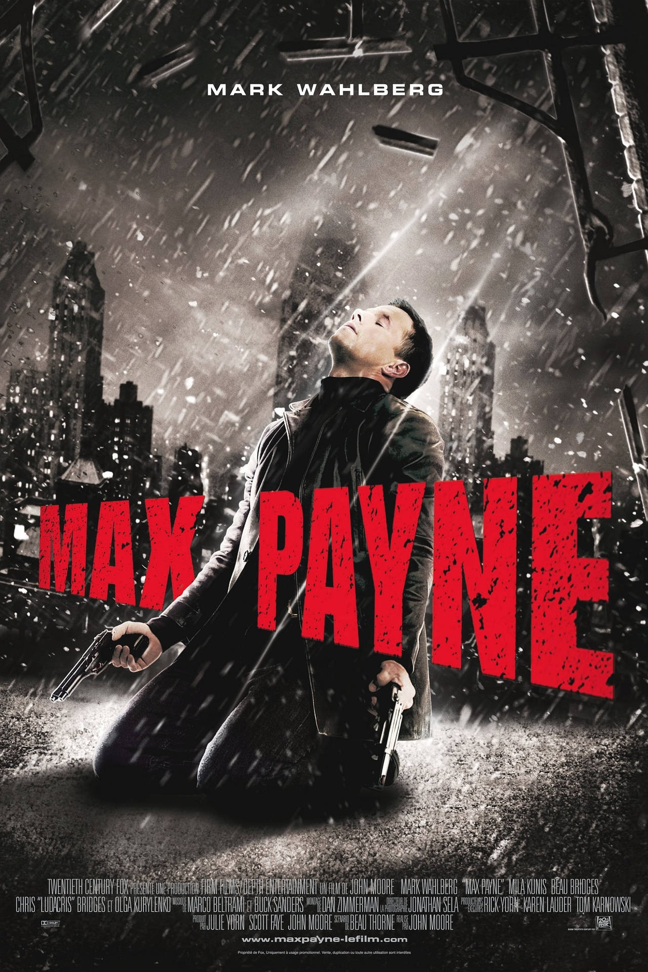 Max Payne Kneeling Poster Wallpaper