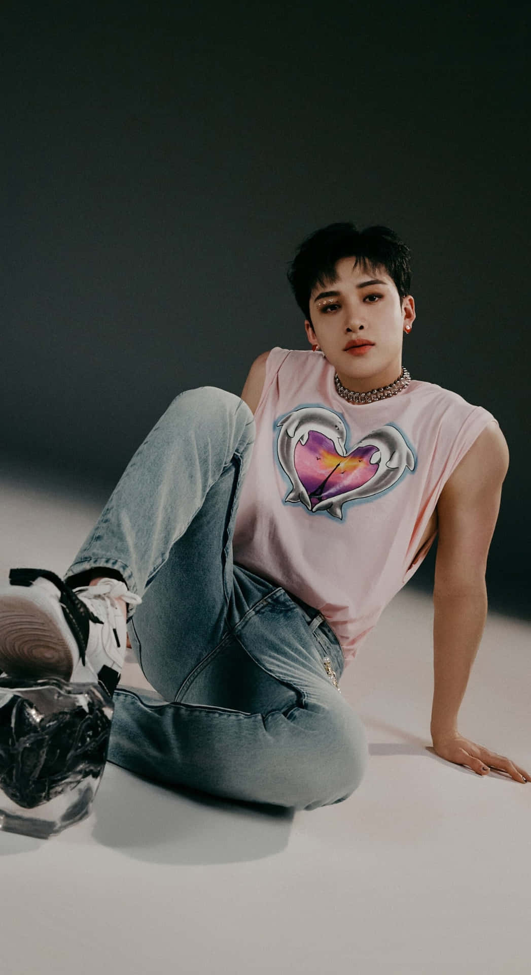 Maxident Stylish Casual Look Wallpaper