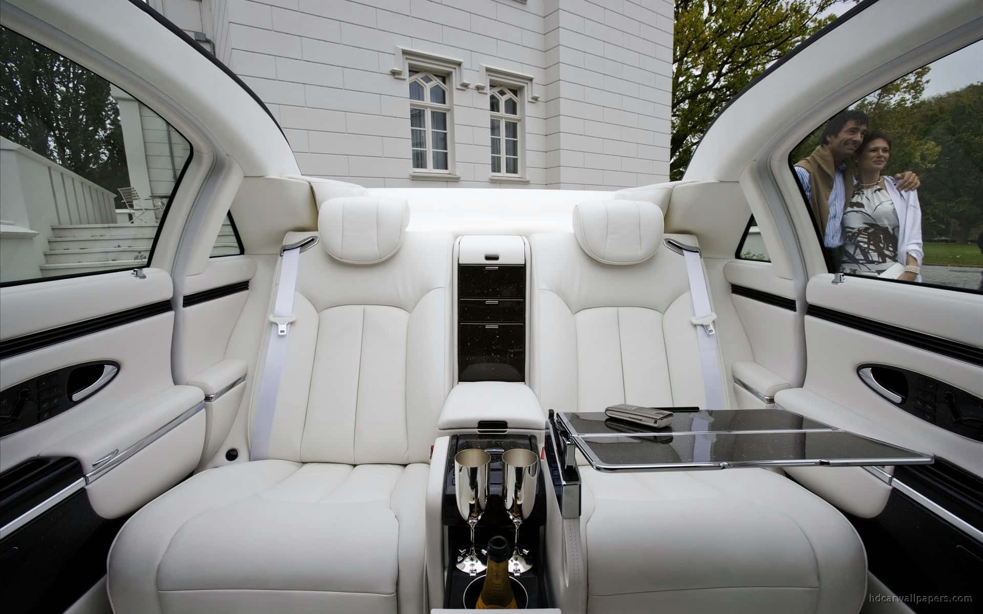 Intérieur De Luxe De Maybach Landaulet Fond d'écran