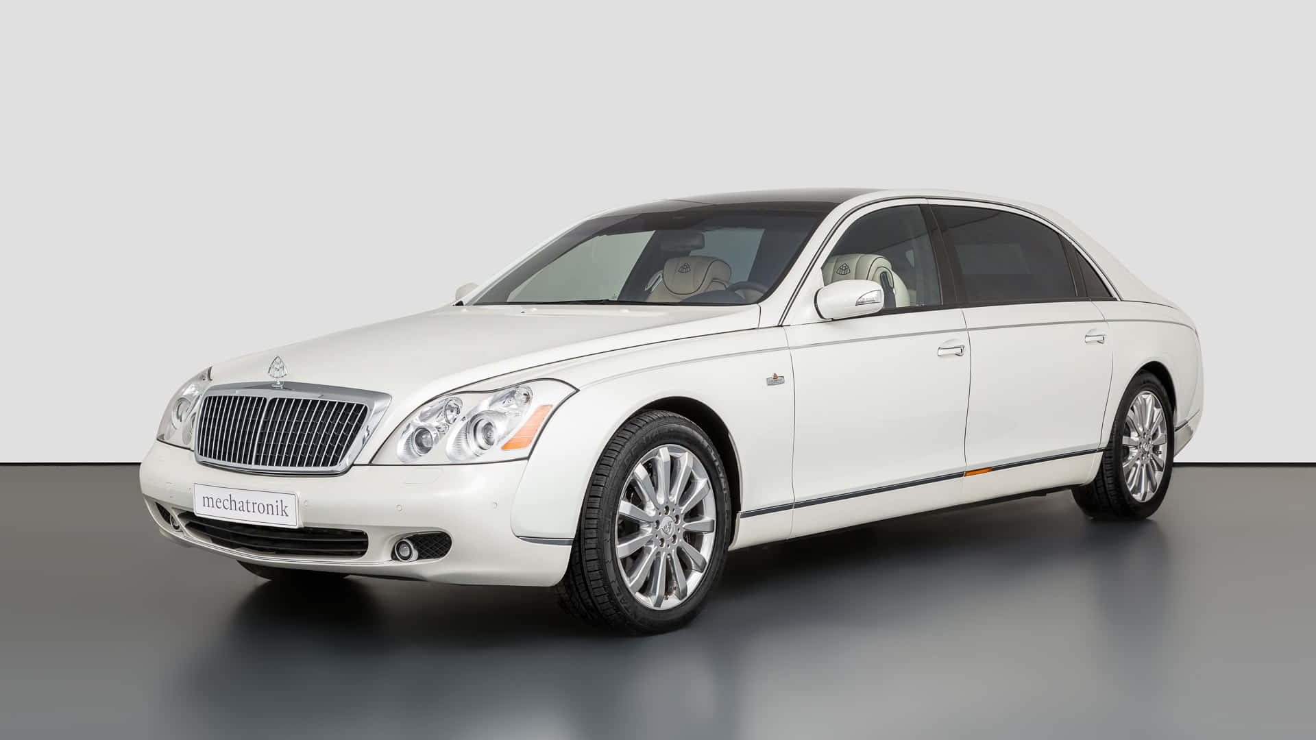 Maybach62 S Luxury Sedan Wallpaper