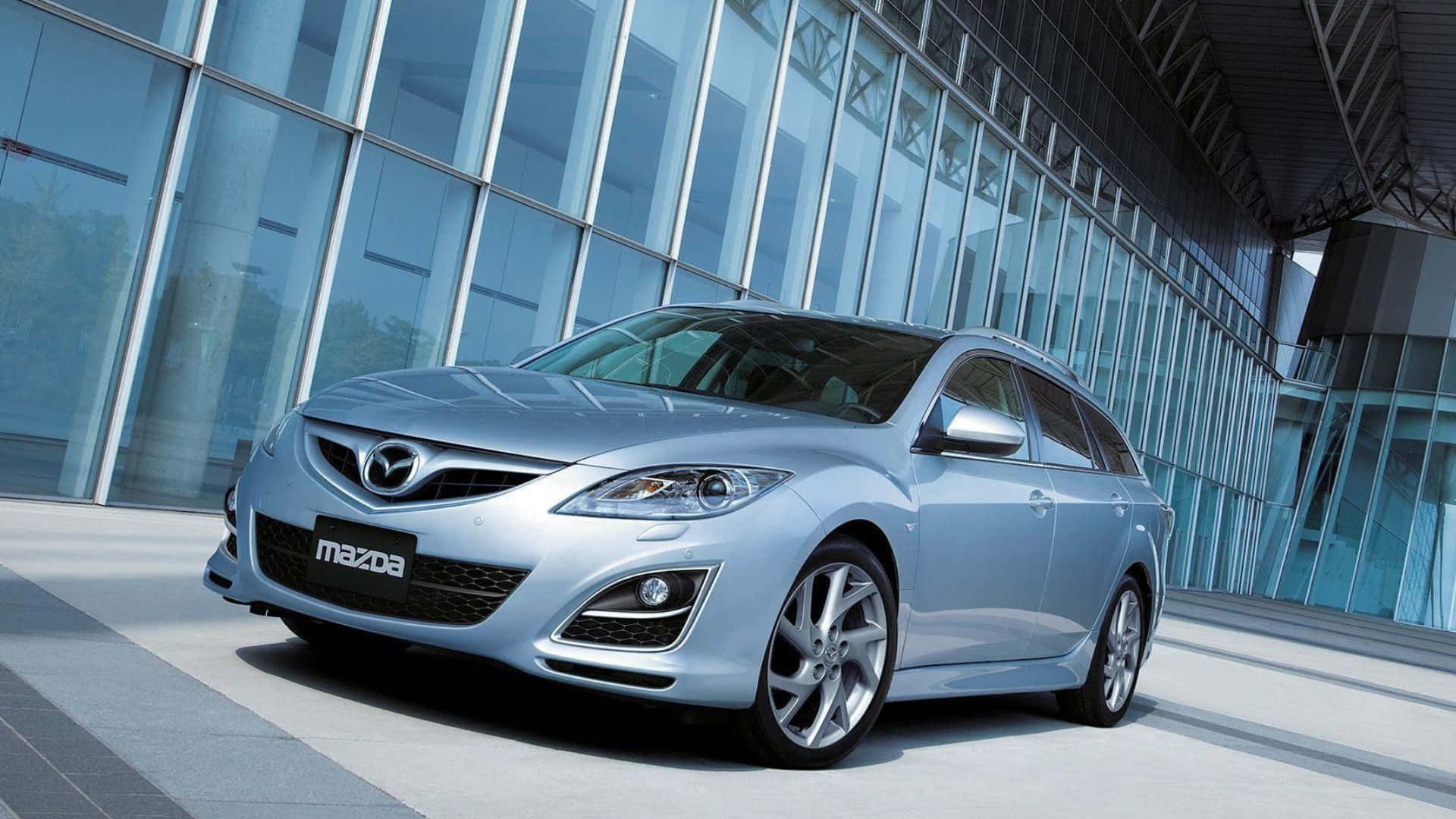 Mazda6: Lujo Y Rendimiento Se Unen. Fondo de pantalla