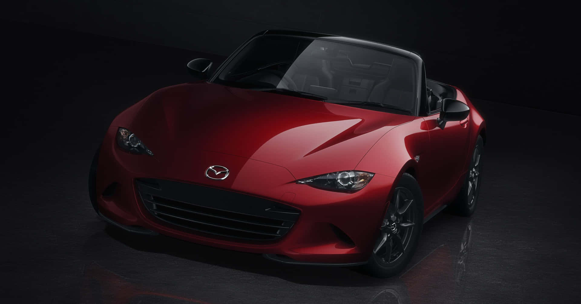 Accelerér dine sommerdage med den nye Mazda MX-5 Miata tapet. Wallpaper