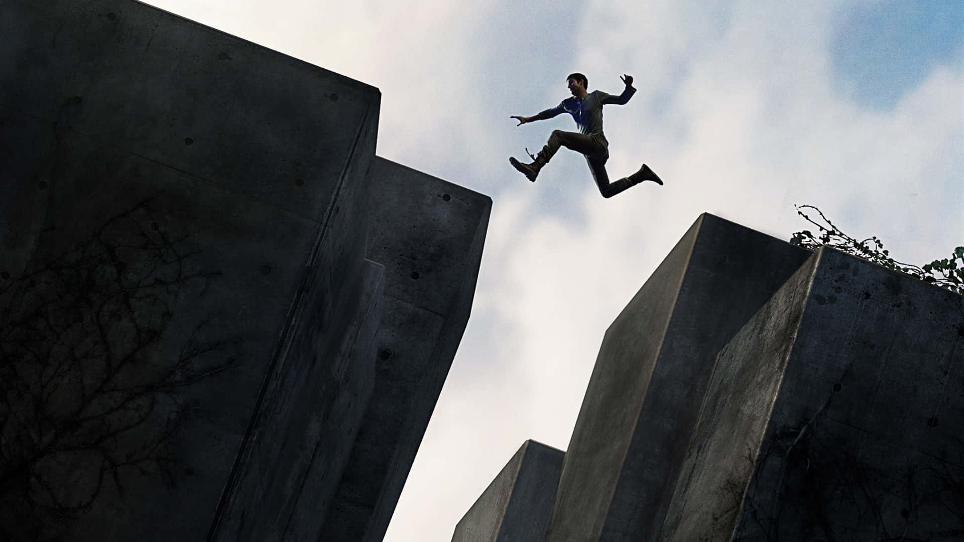 Thomas and Newt running through the mysterious Maze in Maze Runner