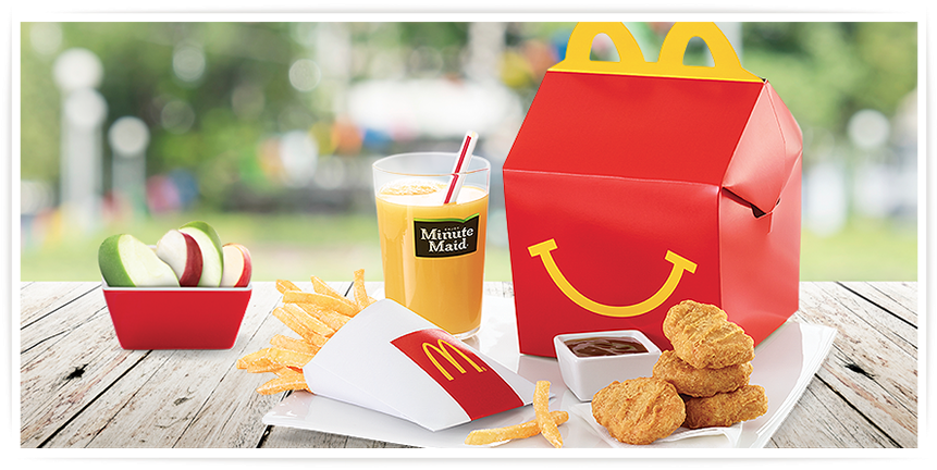 Mc Donalds Happy Meal Set Outdoors PNG