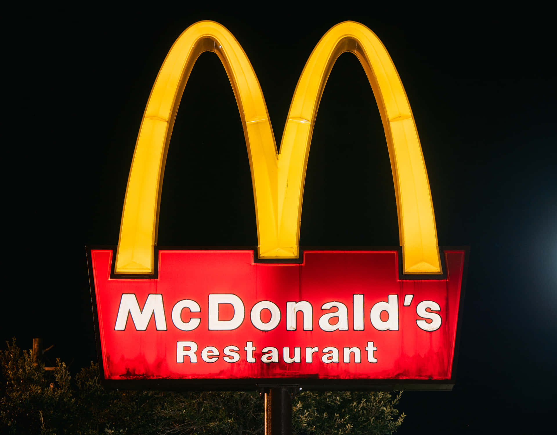 A Mcdonald's Restaurant Sign