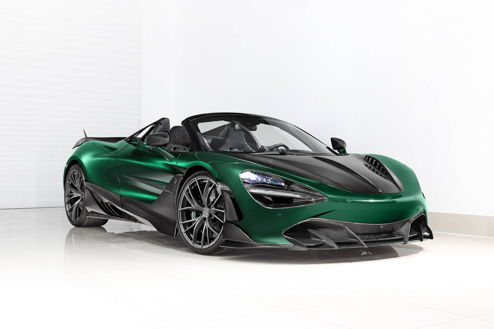 McLaren 720s Green Wallpaper