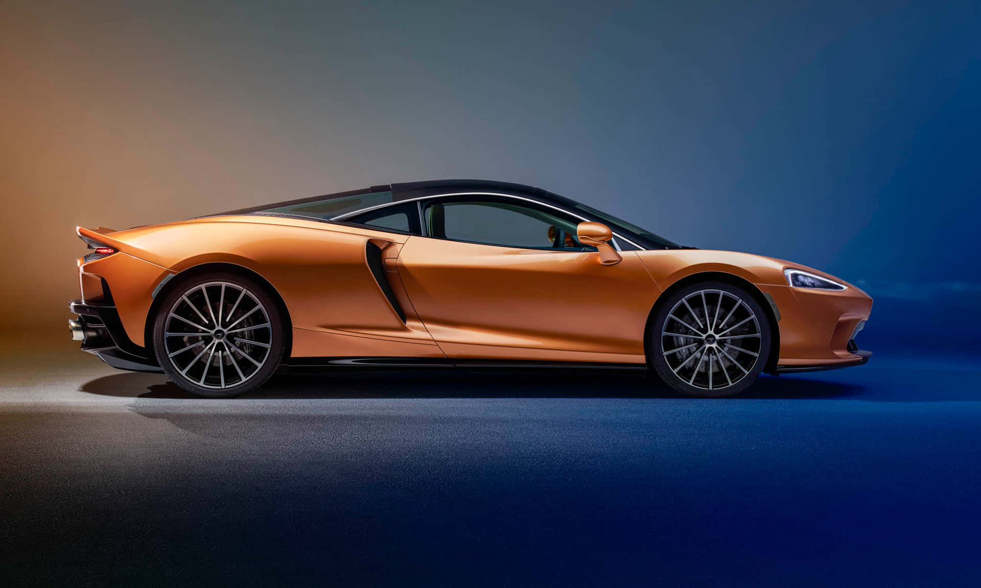 McLaren GT: A Masterpiece of Style and Performance Wallpaper