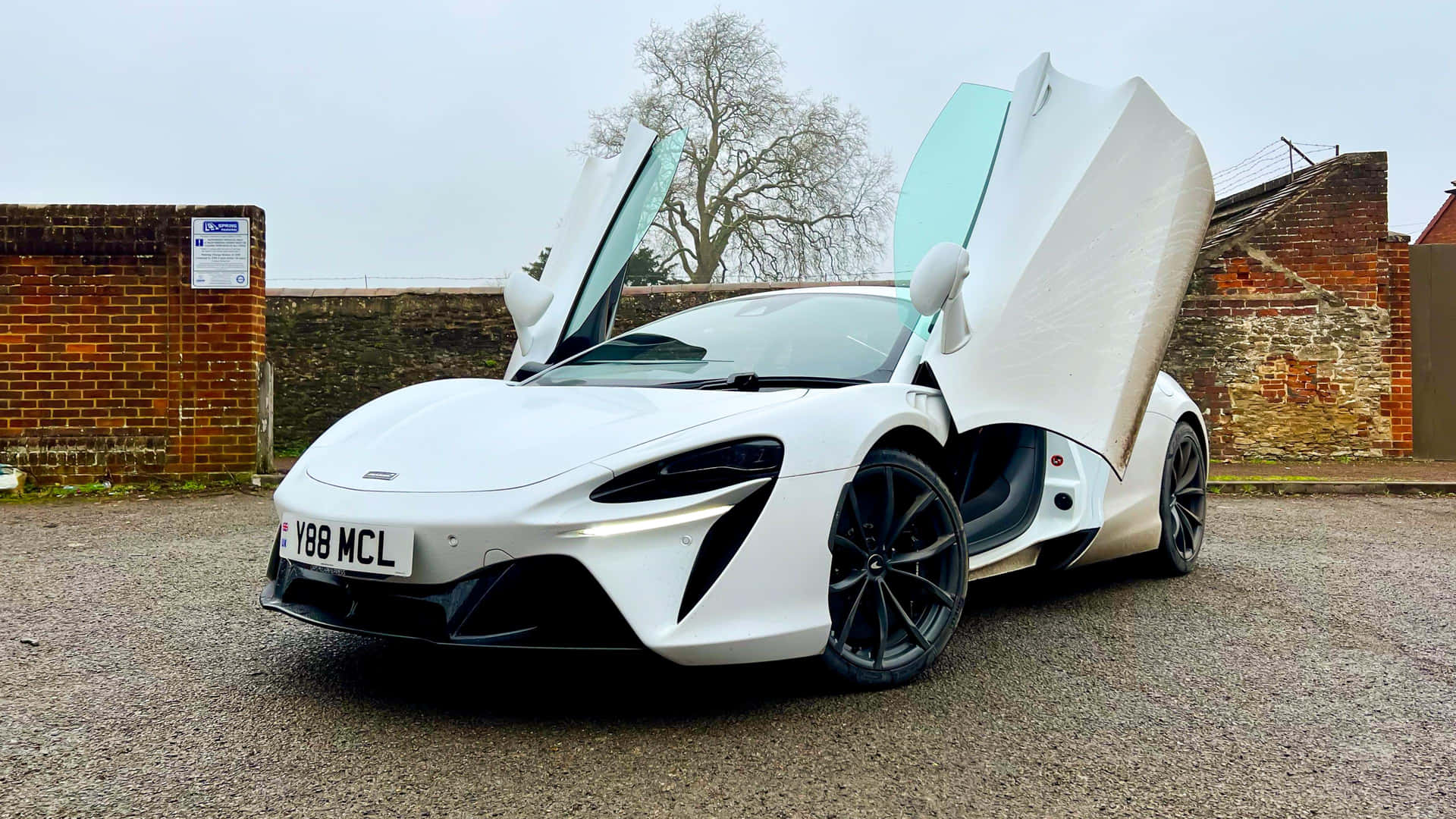 Unlock your Supercar ambitions with a McLaren