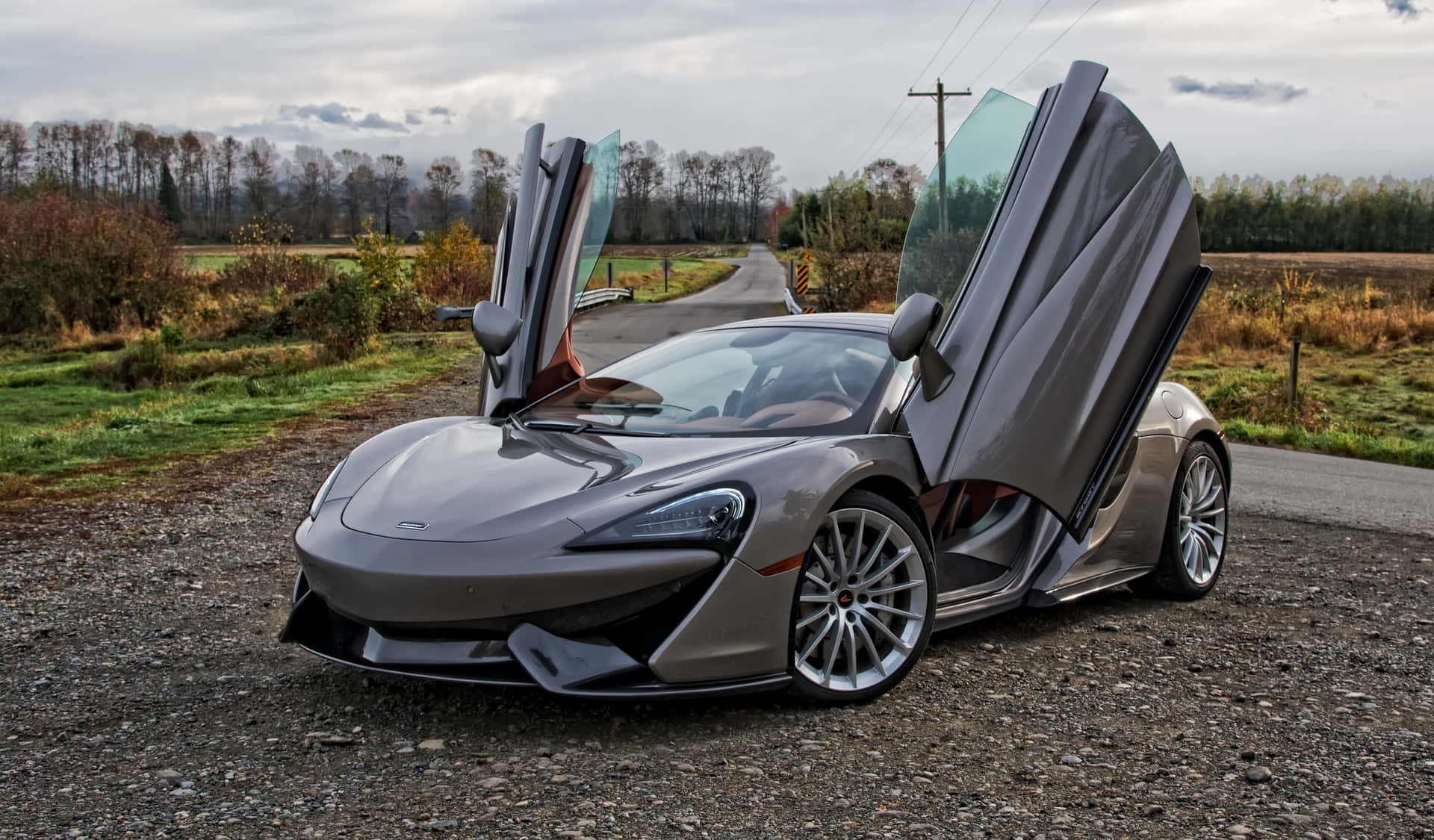 "Experience the Unrivaled Adrenaline of Driving a Mclaren"