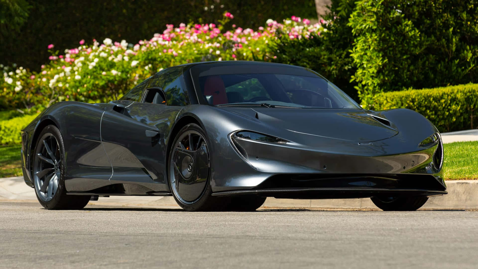 Stunning McLaren Speedtail on the Track: Wallpaper